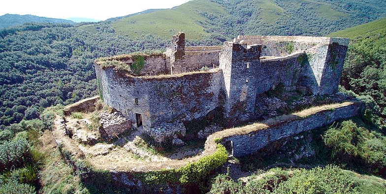 i castelli lungo il cammino di santiago